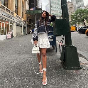 Meet your Posher, Elana